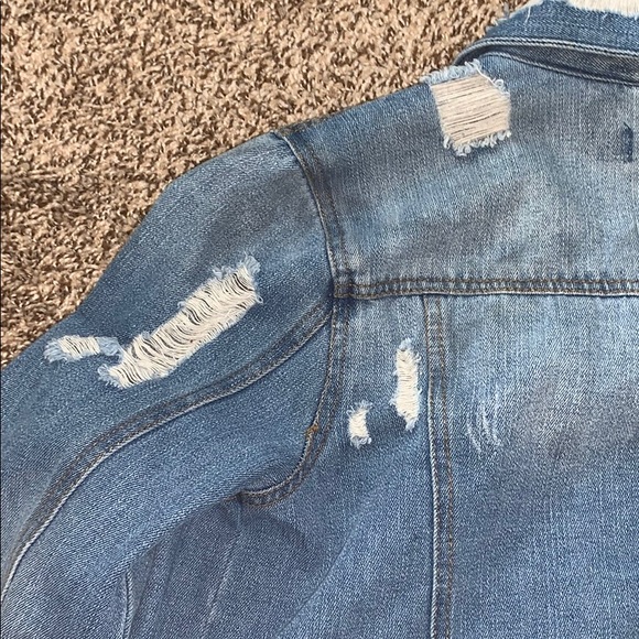 Distressed denim jacket - Picture 6 of 7
